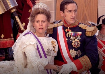 Quién es quién en la ENA: guía para no perderse nada de la serie sobre Victoria Eugenia de Battenberg